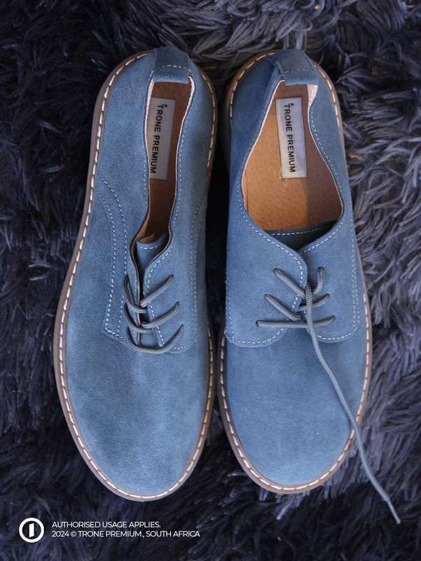 Debbie Patricks' Wildtrek flat bottoms - Blue