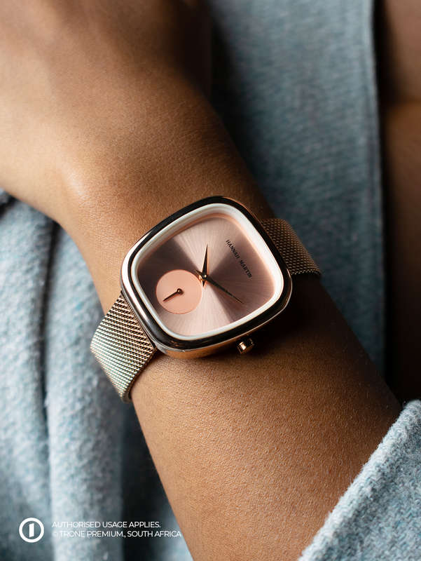 Hannah Martins blush Watch - Gold + Pink