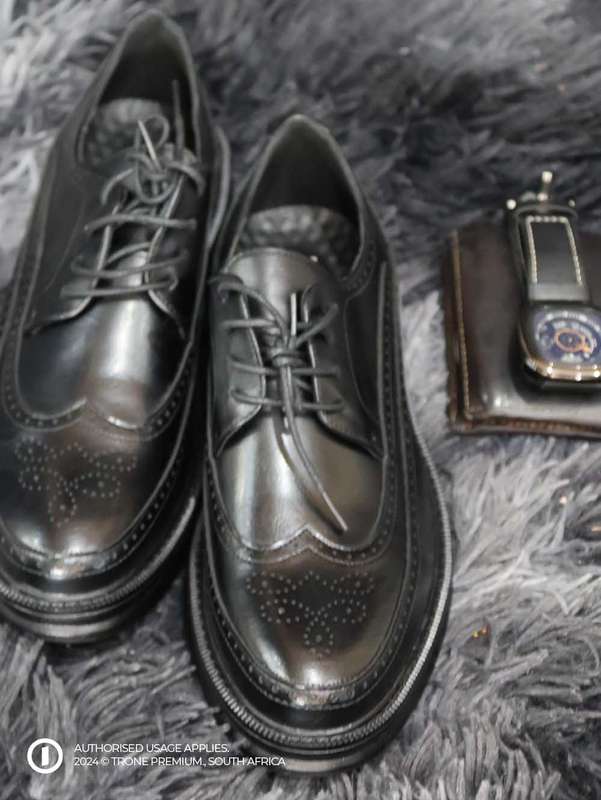 Trone Carrington Loafers - Matte Black