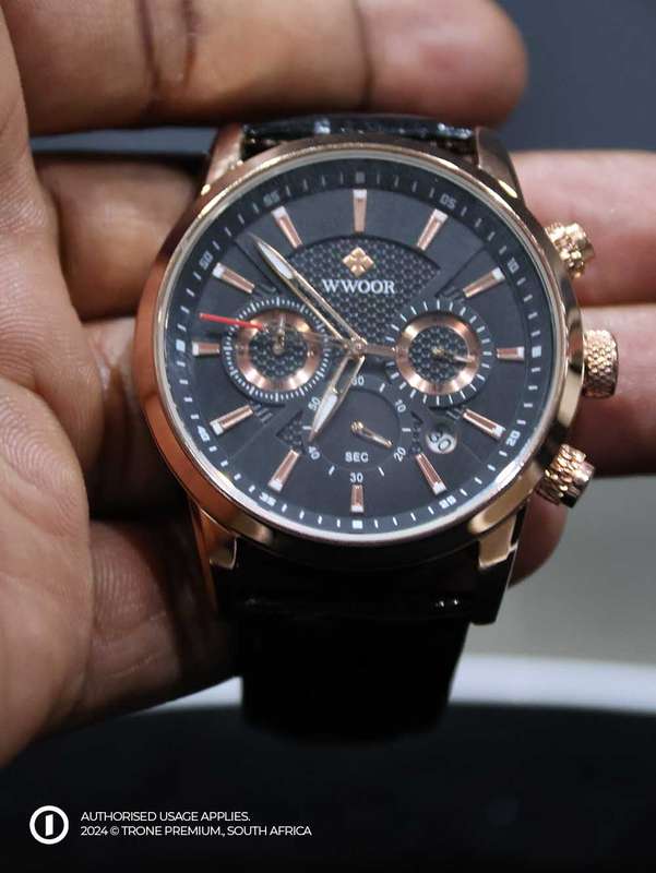 Premium WWOOR Atlas Watch - Gold + Black