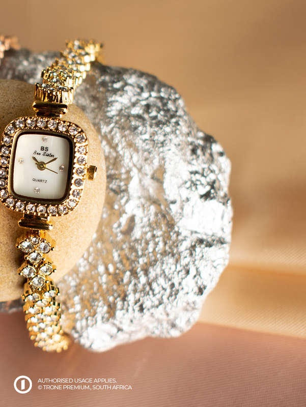 Premium Stone Laced - Gold Watch