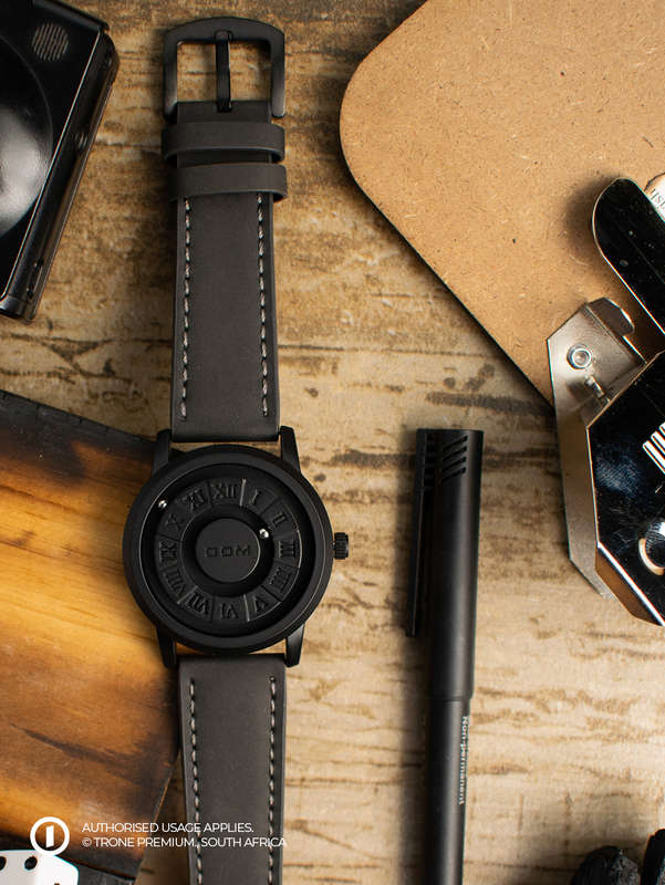 DOM Strap Watch - Black