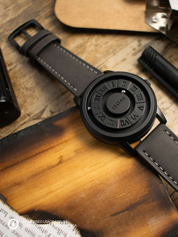 DOM Strap Watch - Black