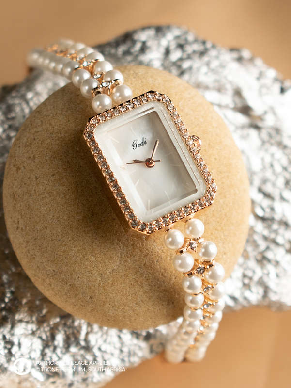 Premium Pearl Laced - Rose Gold Watch