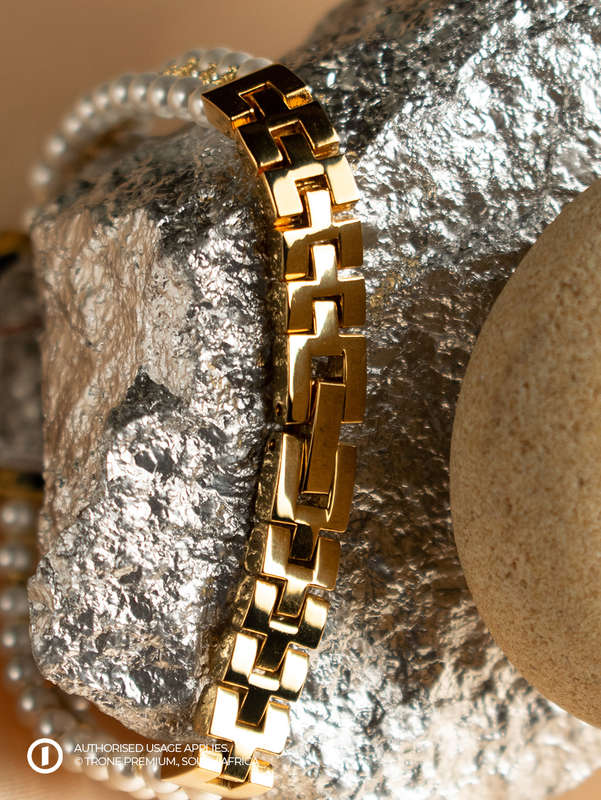 Premium Pearl Laced - Gold + Black Dial Watch