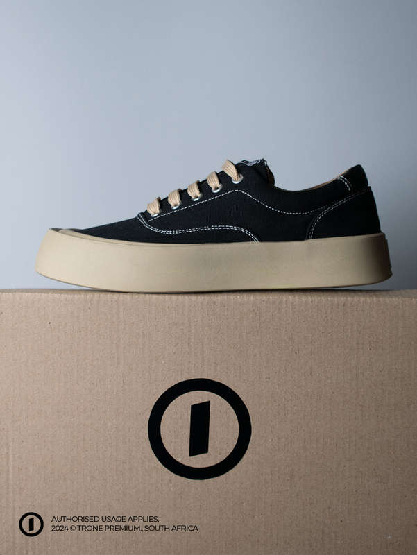 Trone Blaze Chucks - Black