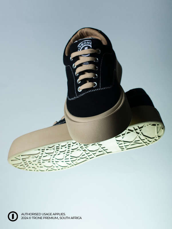 Trone Blaze Chucks - Black