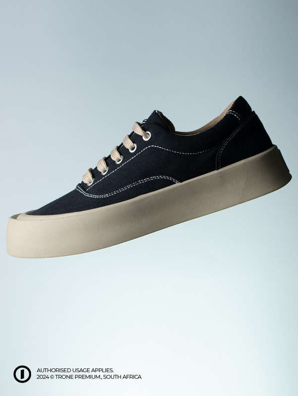 Trone Blaze Chucks - Black