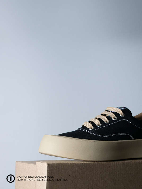 Trone Blaze Chucks - Black