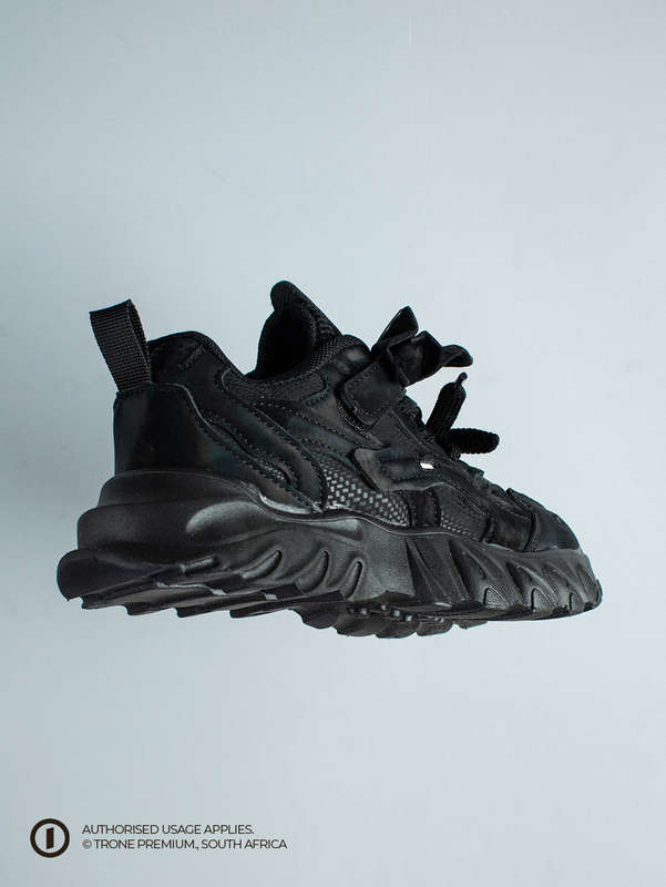 Dash Sneakers - Black