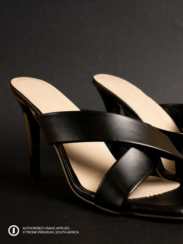 Cross heels Slip-On - Black
