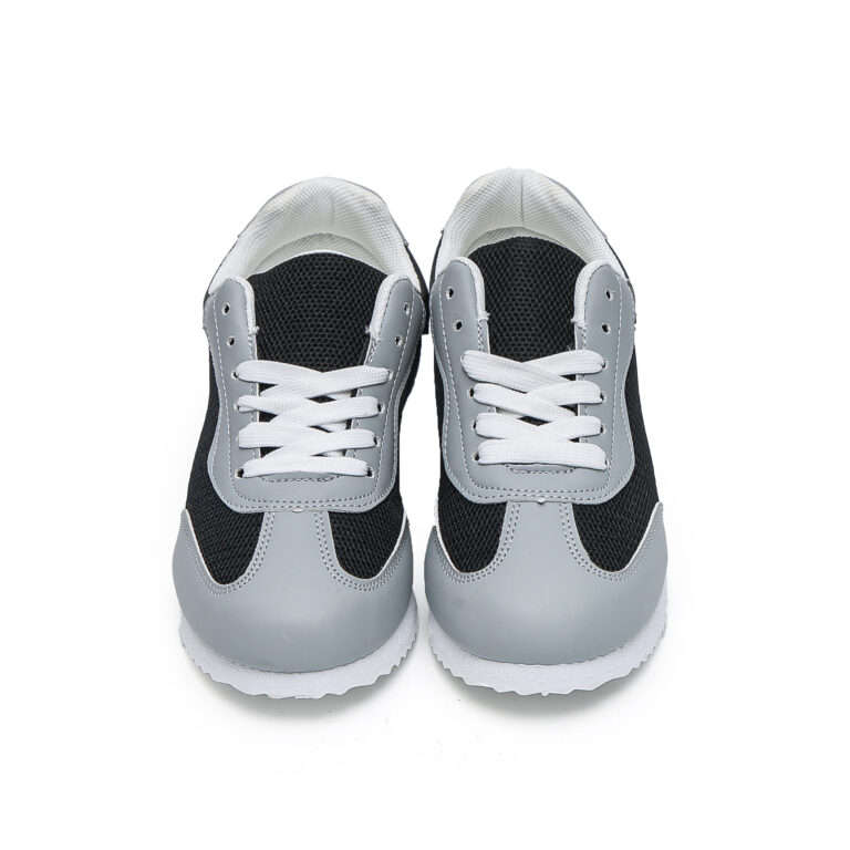 TTP Claasic Low Top Lace-Up Sneakers XB8510