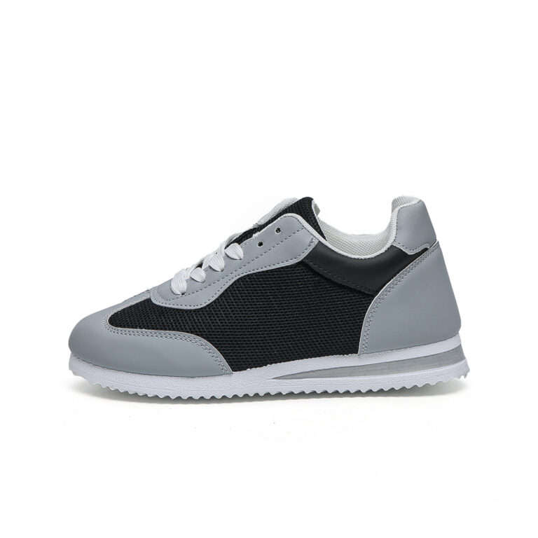 TTP Claasic Low Top Lace-Up Sneakers XB8510