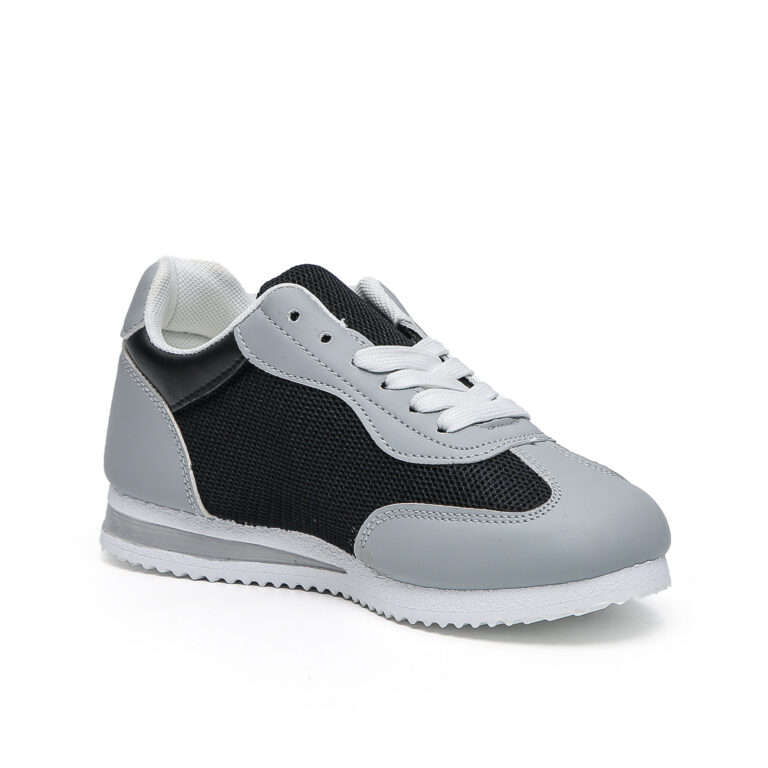 TTP Claasic Low Top Lace-Up Sneakers XB8510