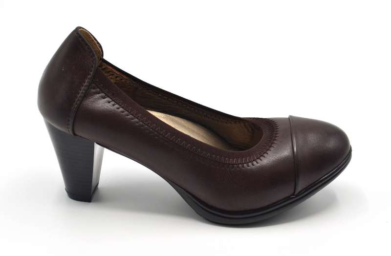 TTP Medium Heel Round Toe Court with Elasticated Top Line