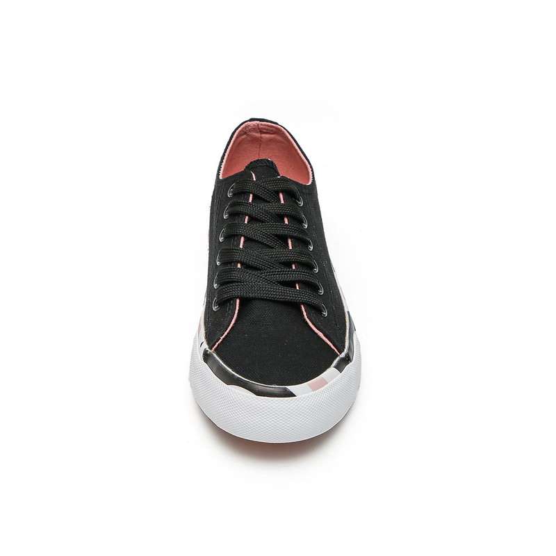Fashion Low Top Canvas Sneaker XB3815