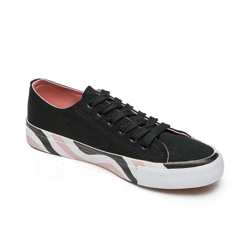 Fashion Low Top Canvas Sneaker XB3815