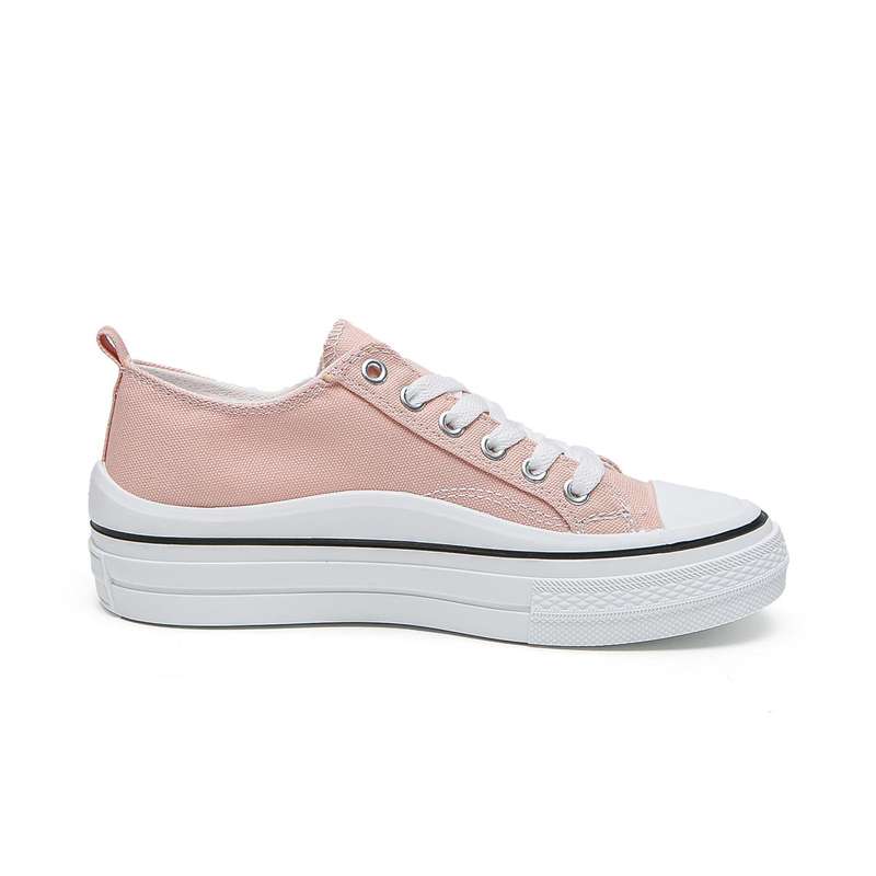 Classic Low Top Canvas Sneaker XB3816