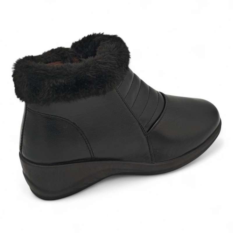 TTP Women Claasic Ankle Boot with PVC Sole and Faux Fur Lining HL210401