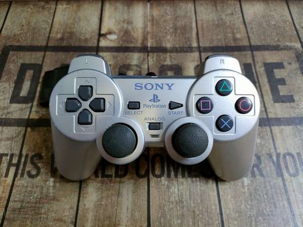 PS2 Controller Silver