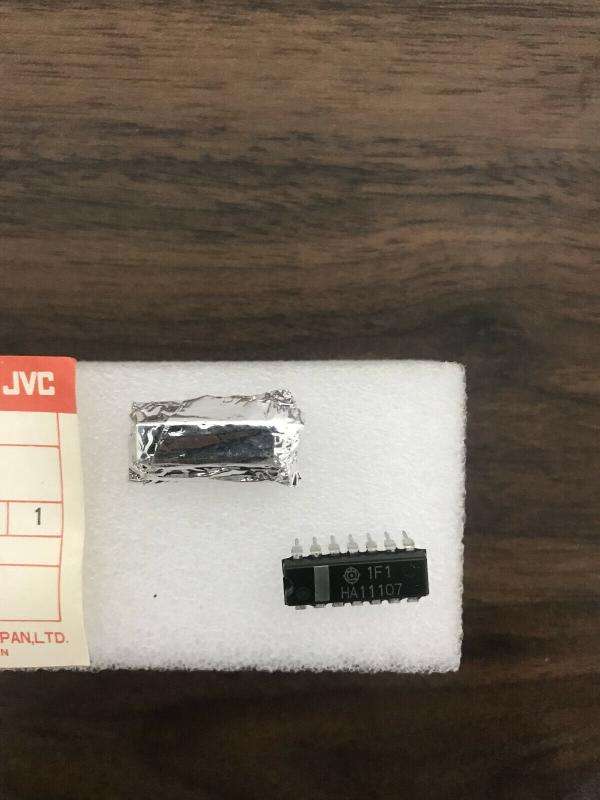 HITACHI BRAND NEW HA11107 INTEGRATED CIRCUIT. 1 PC. 14PIN. NOS