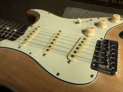 S/S/S Mint Green 3ply Strat Style Pickguard Vintage '62 with scoop