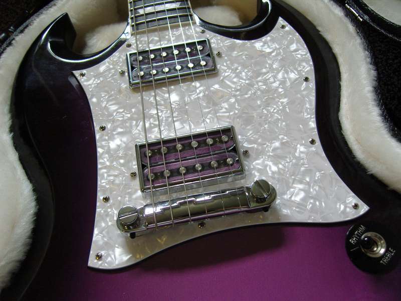 Vintage White Perloid Full size SG guitar pickguard 