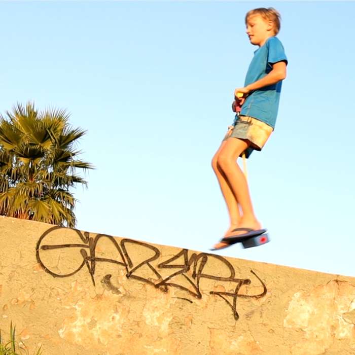 i-Play Pogobouncer Blue | Outdoor Jumping Toy