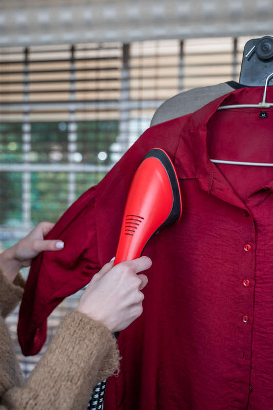 Genesis Garment Steamer Platinum | Home Appliance