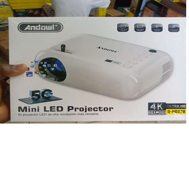 5G  MINI LED PROJECTOR