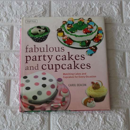 Fabulous Party Cakes & Cupcakes