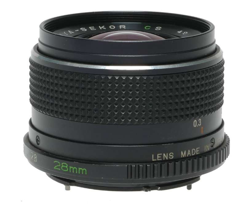 Mamiya Sekor CS Auto Wide Angle Camera Lens 1:2.8 f=28mm
