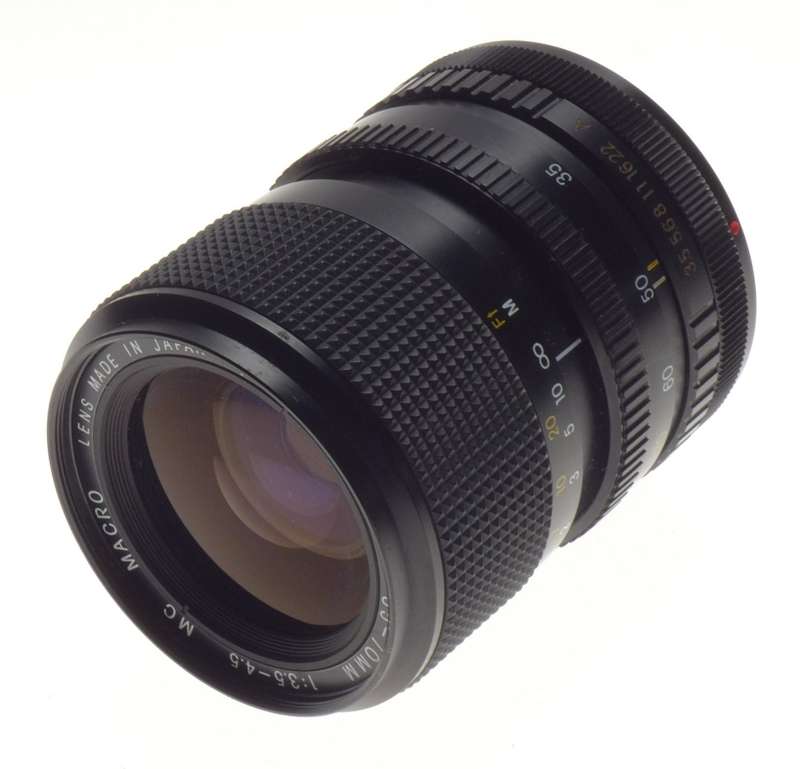 Exakta 35-70mm 1:3.5-4.5 MC Macro SLR 35mm Film Camera Lens