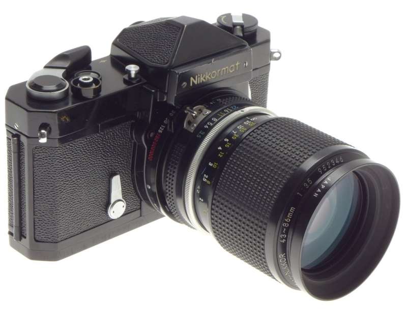 Nikkormat ft black slr camera 35mm film zoom-nikkor lens nikon 43-86mm clean