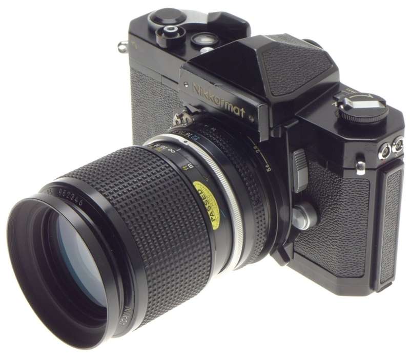 Nikkormat ft black slr camera 35mm film zoom-nikkor lens nikon 43-86mm clean