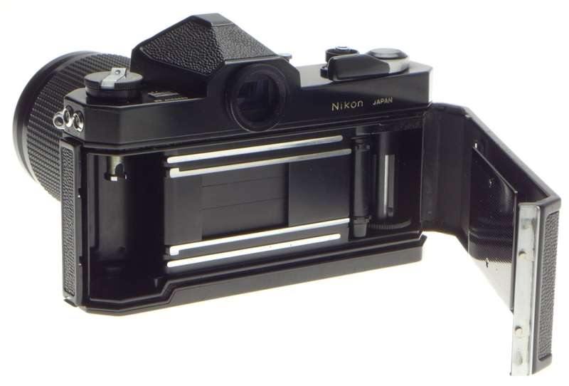 Nikkormat ft black slr camera 35mm film zoom-nikkor lens nikon 43-86mm clean