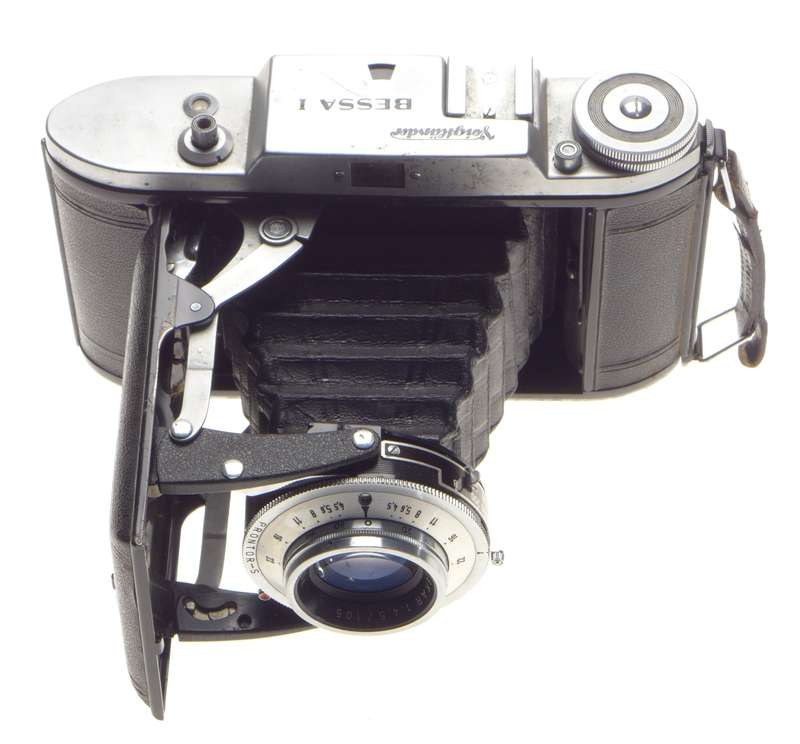VASKAR 4.5/105mm Voigtlander coated lens Bessa I med. Format camera