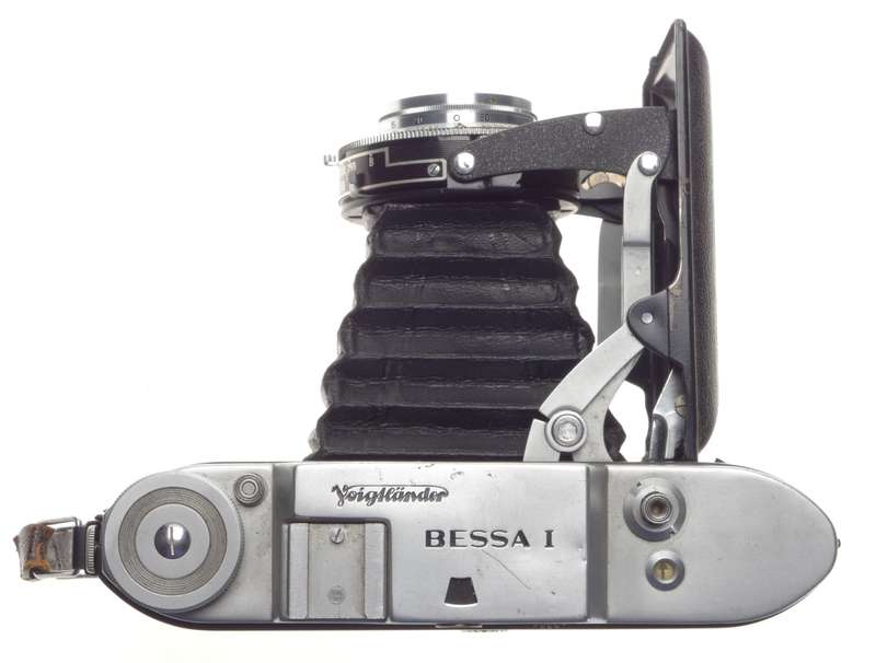 VASKAR 4.5/105mm Voigtlander coated lens Bessa I med. Format camera