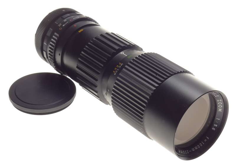 Creman Tele Zoom 1:5.6 f=100-200mm vintage SLR camera lens