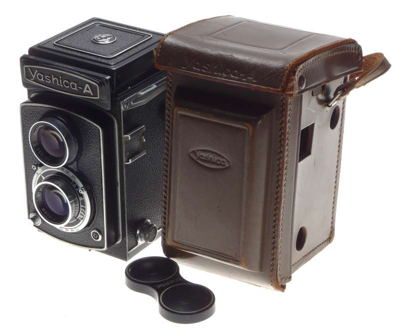 Yashica A med. Format TLR camera YASHIMAR 3.5/50mm case cap kit mint - Yashica