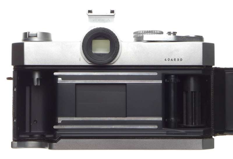 KONICA Autoreflex T Vintage SLR film camera Chrome Zoom lens