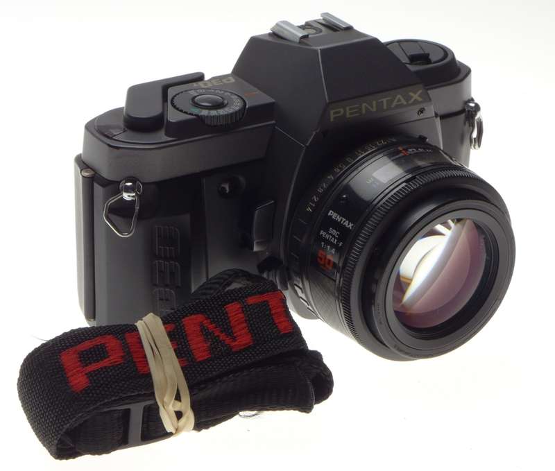 PENTAX P-30t 35mm vintage film camera Pentax f 1.4/50mm Fast glass