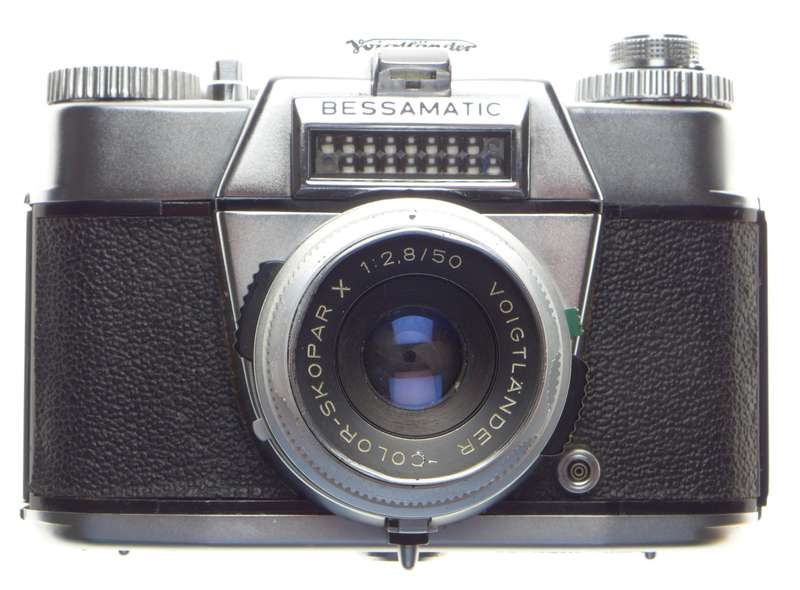 Voigtlander Bessamatic SLR 35mm Film camera Color-Skopar X 2.8/50mm lens