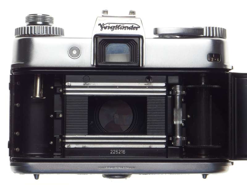 Voigtlander Bessamatic SLR 35mm Film camera Color-Skopar X 2.8/50mm lens