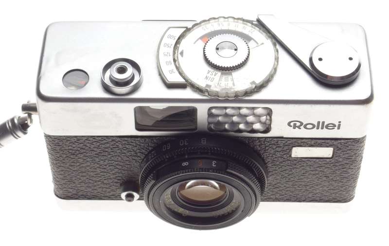 Rollei compact camera Triotar 3.5/40mm Zeiss Lens vintage film - Rollei
