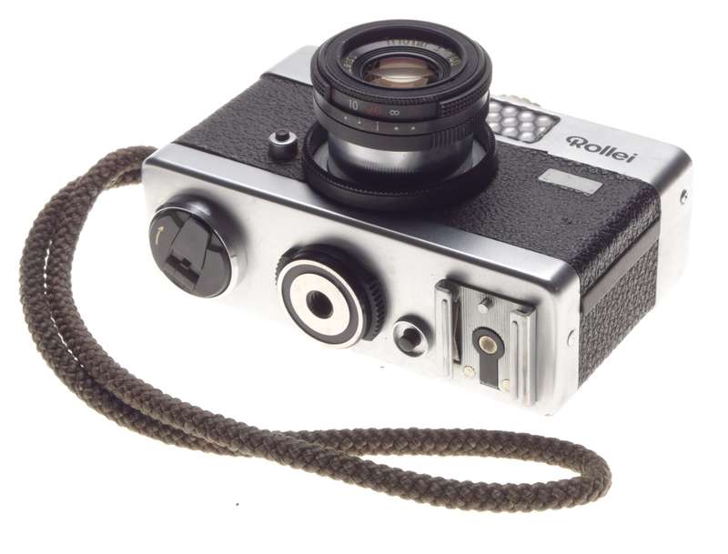Rollei compact camera Triotar 3.5/40mm Zeiss Lens vintage film - Rollei