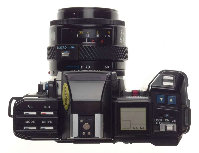 Minolta 7000 AF vintage 35mm film camera Zoom 35-70mm lens