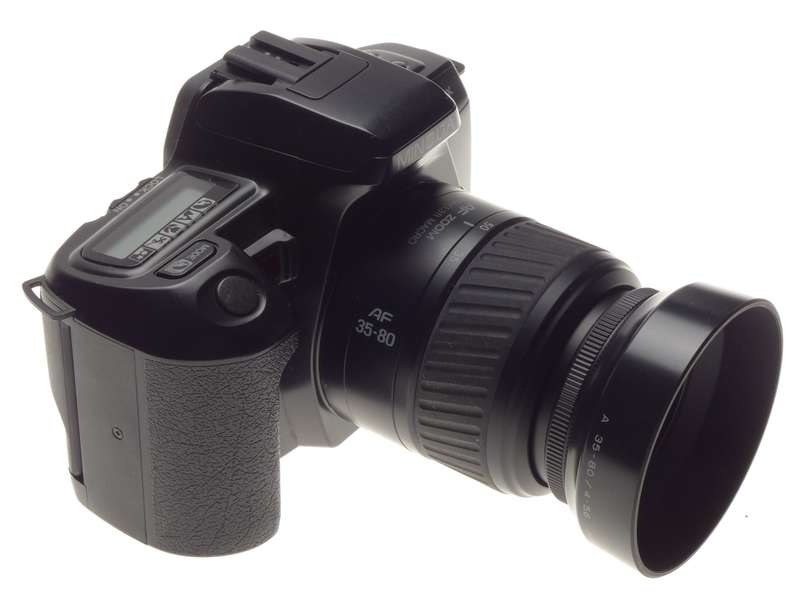 Minolta DYNAX 303si SLR 35-80mm Zoom SLR film camera lens