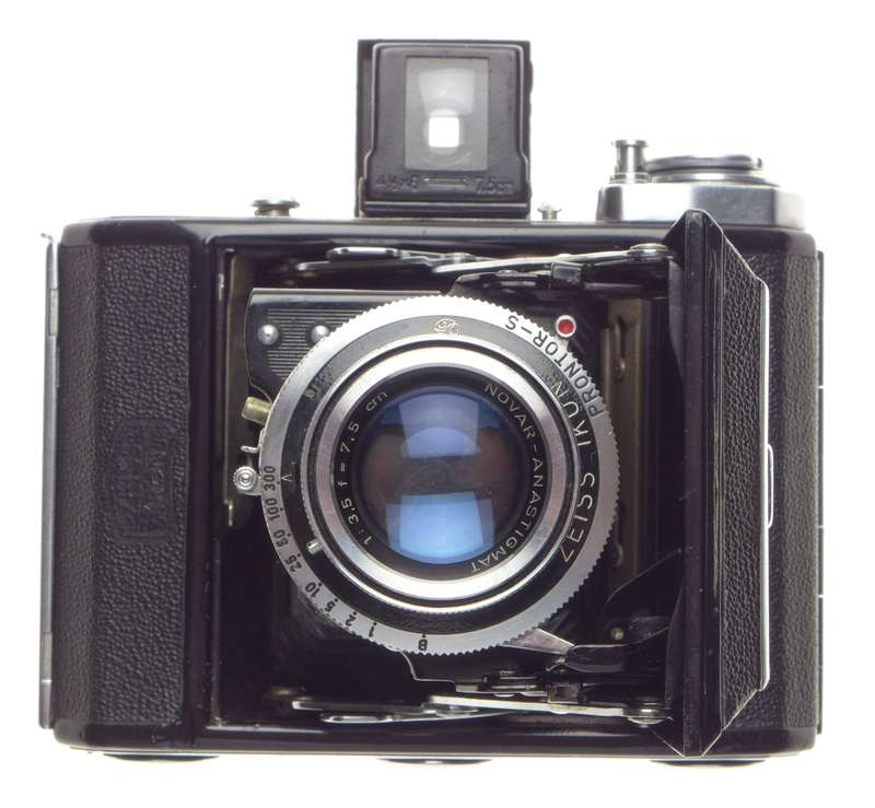 Mint Zeiss Ikon 6x9 Folding Camera Novar-Anastigmat 3.5 f=7.5cm lens - Zeiss