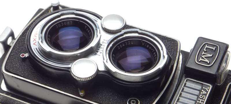 Yashica-Mat LM Medium format 120 film camera TLR 3.5/80mm - Yashica